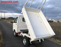 1997 Mitsubishi Minicab, Soft Dump  Drive: 4WD  - Engine: 660 cc - Condition: 4/C - Mileage: 33690 mi