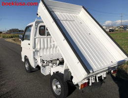 1995 Daihatsu Hijet, Mini Dump  Drive: 4WD  - Engine: 660 cc - Condition: 4/C - Mileage: 47819 mi