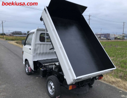 1995 Daihatsu Hijet, Mini Dump  Drive: 4WD  - Engine: 660 cc - Condition: 4/B - Mileage: 65809 mi