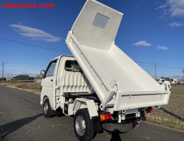 1994 Daihatsu Hijet, Mini Dump  Drive: 4WD  - Engine: 660 cc - Condition: 4/C - Mileage: 66853 mi