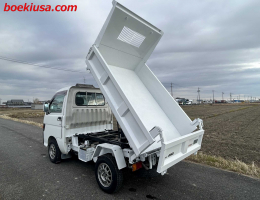 1997 Daihatsu Hijet, Mini Dump  Drive: 4WD  - Engine: 660 cc - Condition: 4/C - Mileage: 62258 mi