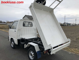 1992 Daihatsu Hijet, Mini Dump  Drive: 4WD  - Engine: 660 cc - Condition: 4/C - Mileage: 15425 mi