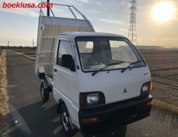 1994 Mitsubishi Minicab, Mini Dump  Drive: 4WD  - Engine: 660 cc - Condition: 4/C - Mileage: 12989 mi