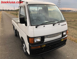 1996 Daihatsu Hijet, Mini Truck  Drive: 4WD  - Engine: 660 cc - Condition: 4/B - Mileage: 43590 mi