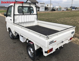 1996 Daihatsu Hijet, Mini Truck  Drive: 4WD  - Engine: 660 cc - Condition: 4/B - Mileage: 43590 mi
