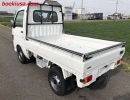 1996 Daihatsu Hijet, Mini Truck  Drive: 4WD  - Engine: 660 cc - Condition: 4/B - Mileage: 44786 mi