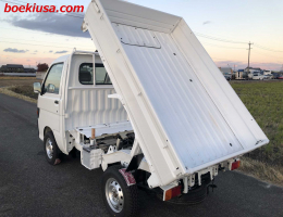 1997 Daihatsu Hijet, Mini Dump  Drive: 4WD  - Engine: 660 cc - Condition: 4/B - Mileage: 30324 mi