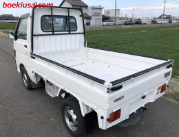 1998 Daihatsu Hijet, Mini Truck  Drive: 4WD  - Engine: 660 cc - Condition: 4/B - Mileage: 49518 mi