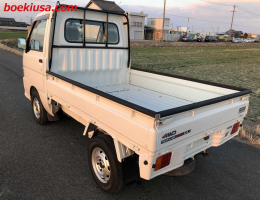 1999 Daihatsu Hijet, Mini Truck  Drive: 4WD  - Engine: 660 cc - Condition: 4/B - Mileage: 63022 mi