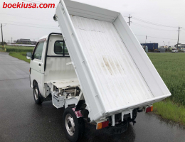 1998 Daihatsu Hijet, Mini Dump  Drive: 4WD  - Engine: 660 cc - Condition: 4/B - Mileage: 40735 mi