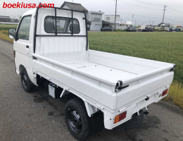 1994 Daihatsu Hijet, Mini Truck  Drive: 4WD  - Engine: 660 cc - Condition: 4/B - Mileage: 31059 mi