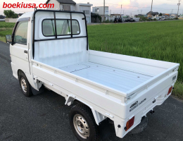 1999 Daihatsu Hijet, Mini Truck  Drive: 4WD  - Engine: 660 cc - Condition: 4/B - Mileage: 54056 mi