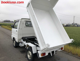 1995 Mitsubishi Minicab, Mini Dump Truck  Drive: 4WD  - Engine: 660 cc - Condition: 4/B - Mileage: 43173 mi