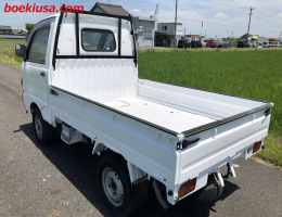 1996 Mitsubishi Minicab, Mini Truck  Drive: 4WD  - Engine: 660 cc - Condition: 4/B - Mileage: 17001 mi