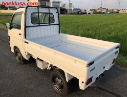 1998 Daihatsu Hijet, Mini Truck  Drive: 4WD  - Engine: 660 cc - Condition: 4/B - Mileage: 12203 mi