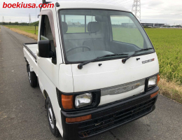 1996 Daihatsu Hijet, Mini Truck  Drive: 4WD  - Engine: 660 cc - Condition: 4/B - Mileage: 91267 mi