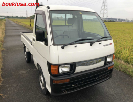 1997 Daihatsu Hijet, Mini Truck  Drive: 4WD  - Engine: 660 cc - Condition: 4/B - Mileage: 31050 mi