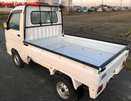 2000 Daihatsu Hijet, Mini Truck  Drive: 4WD  - Engine: 660 cc - Condition: 4/B - Mileage: 81856 mi