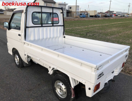 1999 Daihatsu Hijet, Mini Truck  Drive: 4WD  - Engine: 660 cc - Condition: 4/B - Mileage: 59804 mi