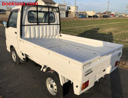 2001 Daihatsu Hijet, Mini Truck  Drive: 4WD  - Engine: 660 cc - Condition: 4/B - Mileage: 33130 mi