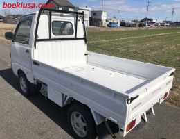 1996 Mitsubishi Minicab, Mini Dump Truck  Drive: 4WD  - Engine: 660 cc - Condition: 4/B - Mileage: 58175 mi