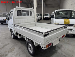 1992 Suzuki Carry, Mini Truck  Drive: 4WD  - Engine: 660 cc - Condition: 4/B - Mileage: 62336 mi
