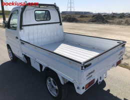 2001 Suzuki Carry, Mini Truck  Drive: 4WD  - Engine: 660 cc - Condition: 4/B - Mileage: 46339 mi