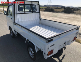 2001 Daihatsu Hijet, Mini Truck  Drive: 4WD  - Engine: 660 cc - Condition: 4/B - Mileage: 12611 mi