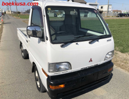 1997 Mitsubishi Minicab, Mini Truck  Drive: 4WD  - Engine: 660 cc - Condition: 4/B - Mileage: 42243 mi