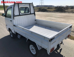 1997 Mitsubishi Minicab, Mini Truck  Drive: 4WD  - Engine: 660 cc - Condition: 4/B - Mileage: 42243 mi
