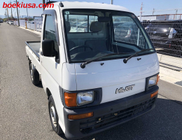 1996 Daihatsu Hijet, Mini Truck  Drive: 4WD  - Engine: 660 cc - Condition: 4/B - Mileage: 12019 mi