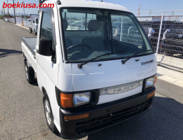 1996 Daihatsu Hijet, Mini Truck  Drive: 4WD  - Engine: 660 cc - Condition: 4/B - Mileage: 50836 mi