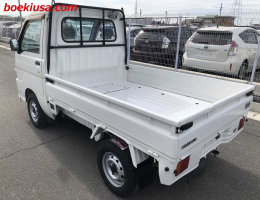 2000 Daihatsu Hijet, Mini Truck  Drive: 4WD  - Engine: 660 cc - Condition: 4/B - Mileage: 91841 mi