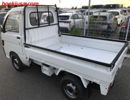 1994 Daihatsu Hijet, Mini Truck  Drive: 4WD  - Engine: 660 cc - Condition: 4/B - Mileage: 20648 mi