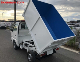 1997 Suzuki Carry, Mini Fuka Dump  Drive: 4WD  - Engine: 660 cc - Condition: 4/B - Mileage: 23850 mi